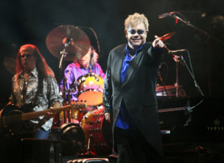 Elton John, 70, Announces Farewell Gigs… 300 Of Them!