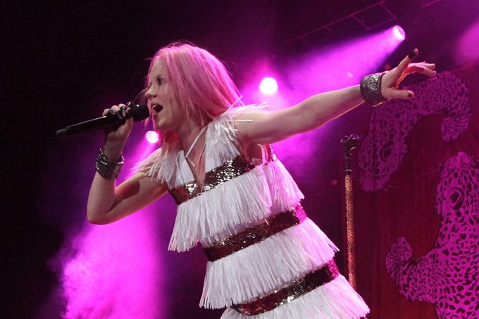 Shirley Manson Says Garbage are “Shooting for an  Album in 2020”