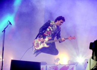 Nicky Wire Speaks About Playing at “Hero” Robert Smith’s Meltdown Festival