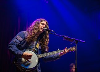 Kurt Vile Adds More Dates to Huge World Tour