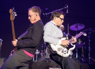 Weezer is Planning an “Epic Tour” to Celebrate 30 Years of “Blue Album”