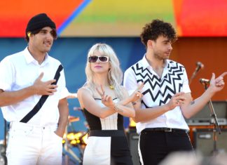 Paramore Will No Longer Play Controversial Song “Misery Business” Live