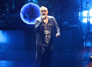 Morrissey “I Am Not a Dog On a Chain” is Sadly Uninspired