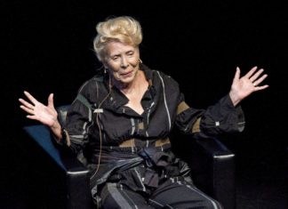 Joni Mitchell Set to Perform at the Grammy Awards for the First Time