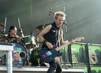 Sum 41 Detail “Tour of the Setting Sum” and Announce Final Show