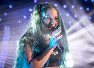 Au/Ra: is This Rising Star the Next Billie Eilish?