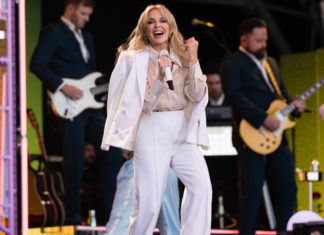 Kylie Minogue is Being Honored With the Global Icon Award at the Brits