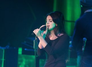 Lana Del Rey Covered Ariana Grande’s “Break Up With Your Girlfriend, I’m Bored”