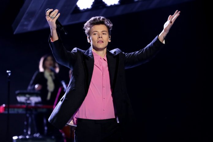 Harry Styles Reflects On One Direction’s 10th Anniversary