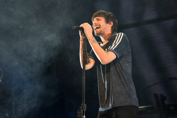 Louis Tomlinson Roams Through the Desert in New Music Video
