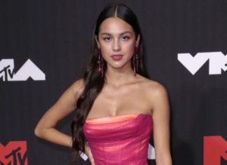 Olivia Rodrigo Promotes “Guts” Deluxe Edition With “Obsessed” Music Video