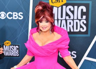 Music World Bids Farewell to Country Legend Naomi Judd